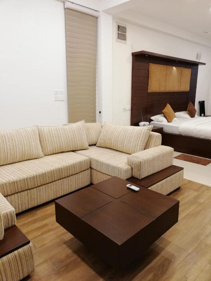 Вилла Oak Residencies Кирибатгода Экстерьер фото