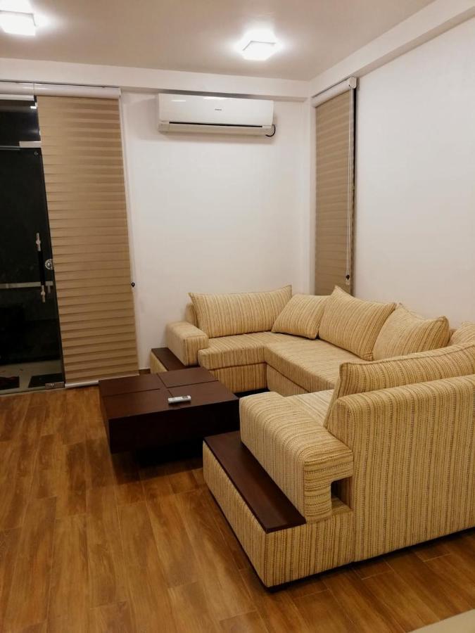 Вилла Oak Residencies Кирибатгода Экстерьер фото